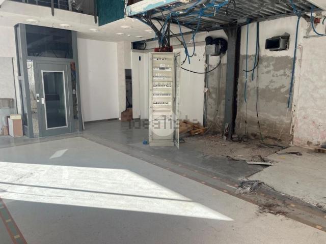 Appartamento in vendita di 118 m² in Via Giuseppe Urbani, 10