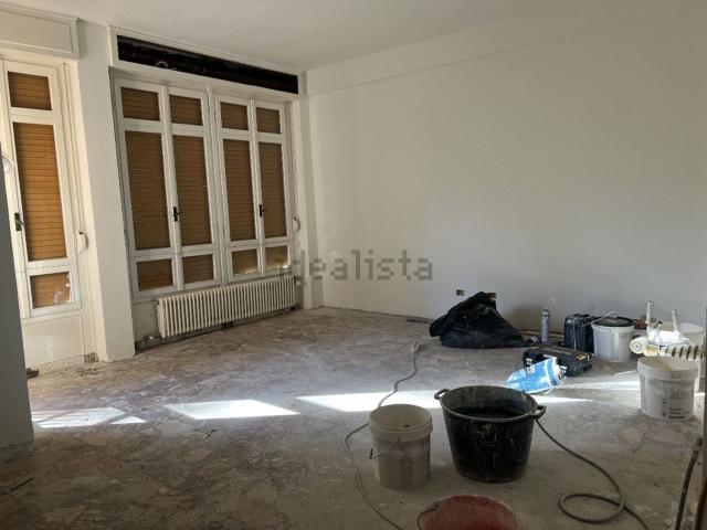 Appartamento in vendita di 118 m² in Via Giacomo Matteotti