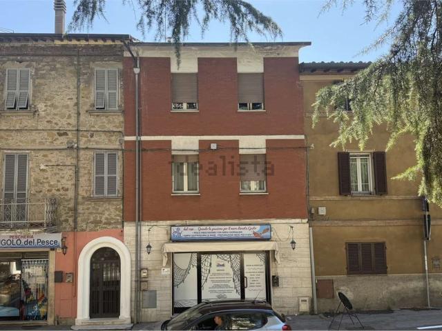 Appartamento in vendita di 118 m² in Via Giacomo Puccini, 2