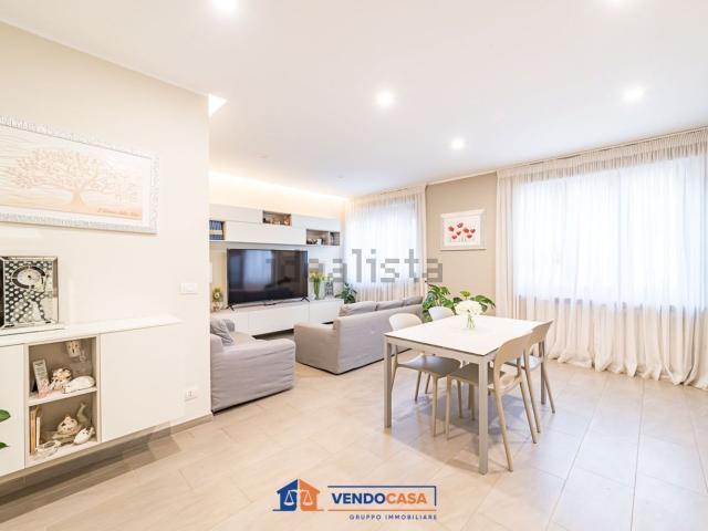 Appartamento in vendita di 118 m² in Via Giovanni Giolitti, 21