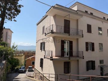 Appartamento in vendita di 118 m² in Via del Cipresso