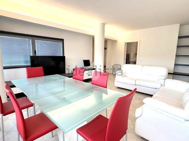 Appartamento in vendita di 118 m² in Via del Redolone, 41