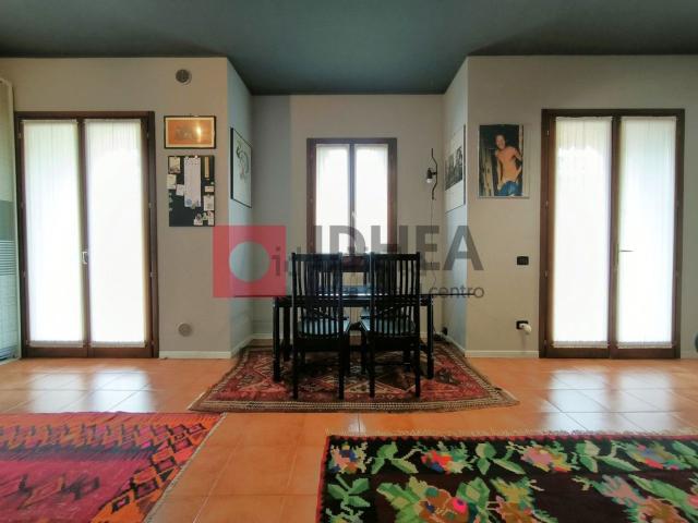 Appartamento in vendita di 118 m² in Via L. Ellero