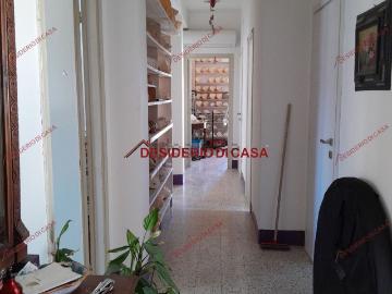 Appartamento in vendita di 118 m² in Via Lido di Venere, 2
