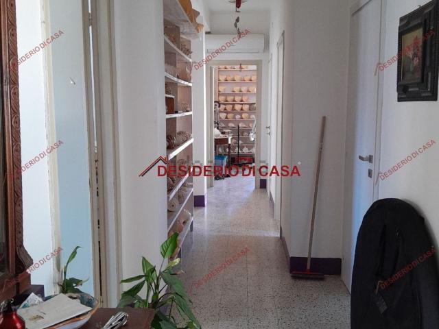 Appartamento in vendita di 118 m² in Via Lido di Venere, 2