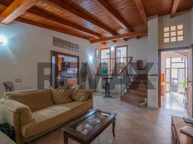 Appartamento in vendita di 118 m² in Via Molise, 39