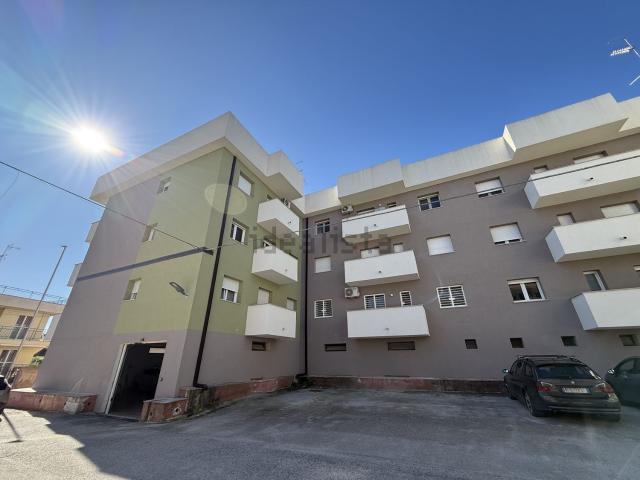 Appartamento in vendita di 118 m² in Via Martiri della Repubblica, 6