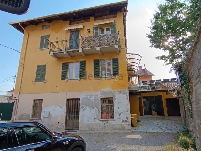 Appartamento in vendita di 118 m² in Via Martiri Libertà, 142