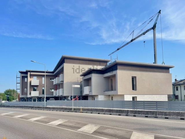 Appartamento in vendita di 118 m² in Via Ponte Guà