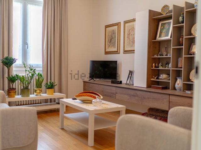 Appartamento in vendita di 118 m² in Via Parolo, 10