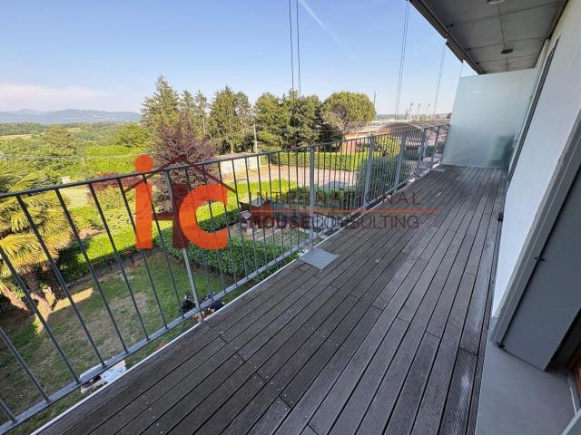 Appartamento in vendita di 118 m² in Via Roma