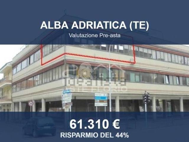 Appartamento in vendita di 118 m² in Via Roma, 15