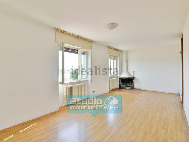 Appartamento in vendita di 118 m² in Via Roscio, 9