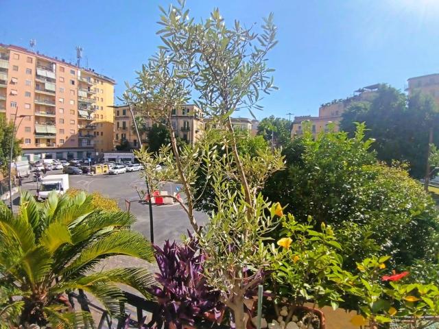 Appartamento in vendita di 118 m² in Via Tino di Camaino
