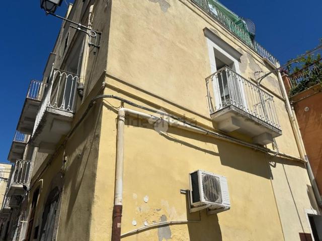 Appartamento in vendita di 118 m² in Via Trieste e Trento, 46