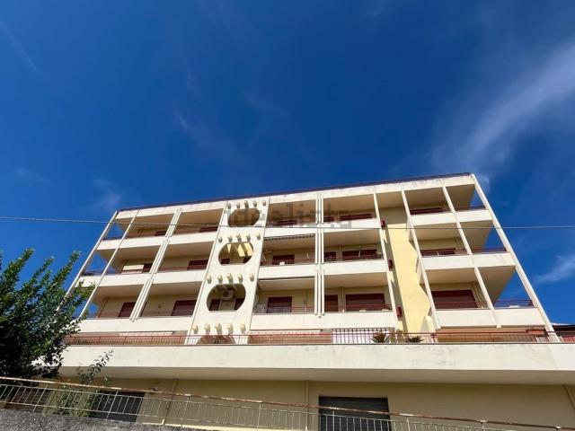 Appartamento in vendita di 118 m² in Via Ugo Foscolo, 22