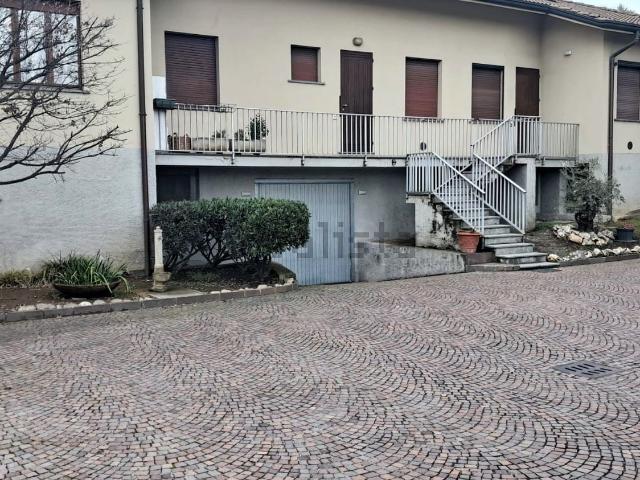 Appartamento in vendita di 118 m² in Via Vittorio Veneto, 41