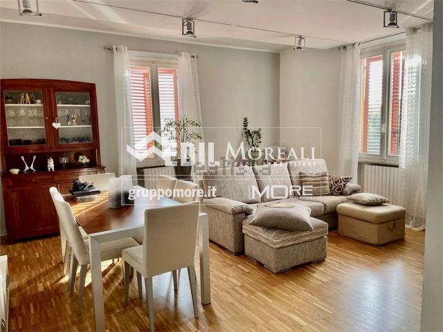 Appartamento in vendita di 118 m² in Via Vignolese, 84