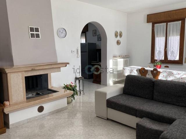 Appartamento in vendita di 118 m² in Viale 4 Novembre, 7