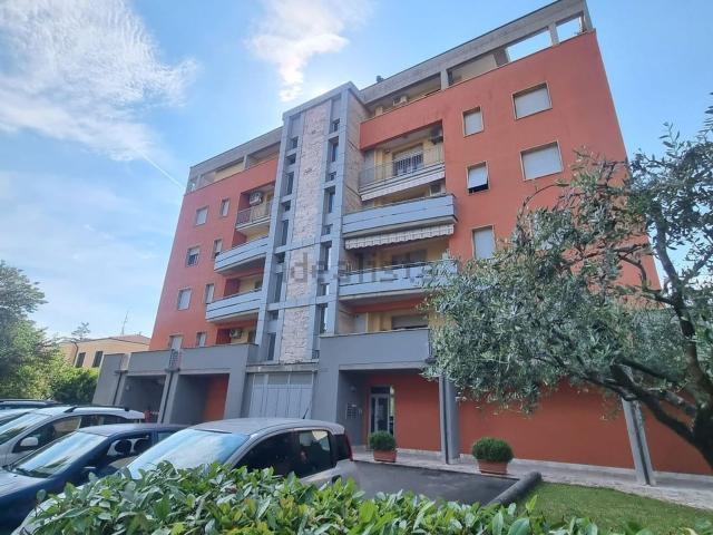Appartamento in vendita di 118 m² in Viale Vittorio Veneto