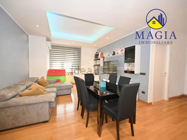Appartamento in vendita di 118 m² in Via F. Kennedy John, 21