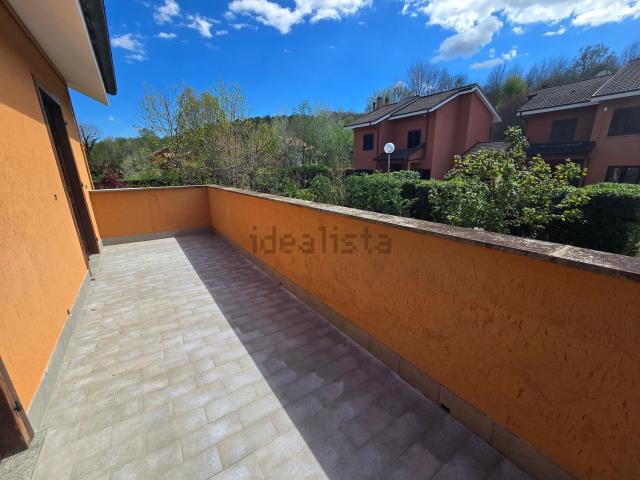 Appartamento in vendita di 118 m² in Corso Laghi, 81