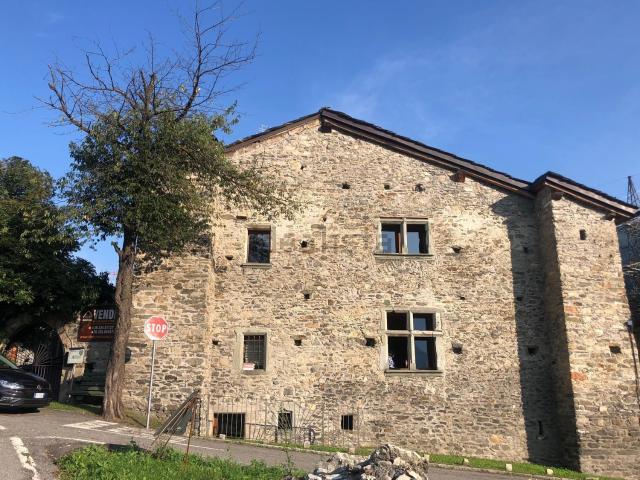 Appartamento in vendita di 118 m² in Frazione le Pont