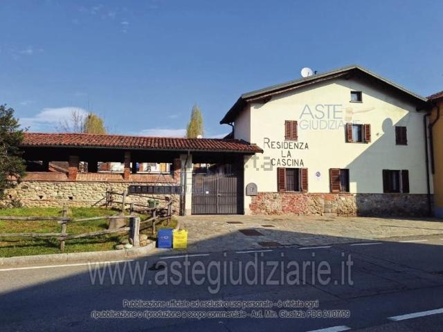 Appartamento in vendita di 119 m² in Via Carlo Felice Trossi, 144