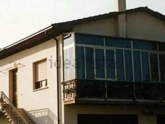 Appartamento in vendita di 119 m² in Via Angiolo Poli, 4
