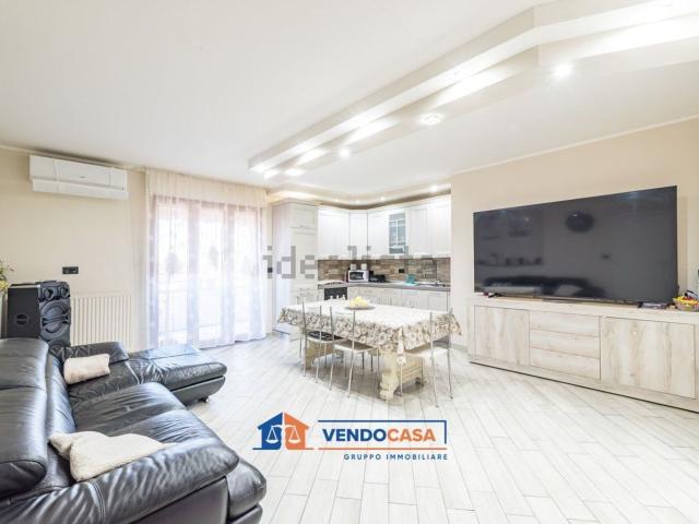 Appartamento in vendita di 119 m² in Via Alina Tumedei Casalis, 49