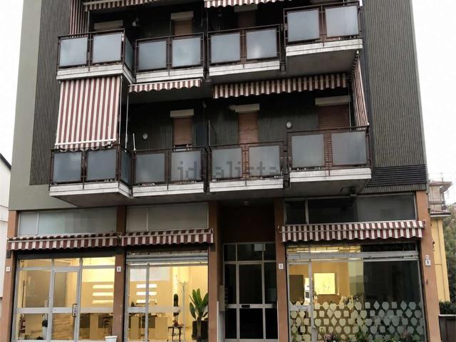 Appartamento in vendita di 119 m² in Via Giacomo Puccini, 3