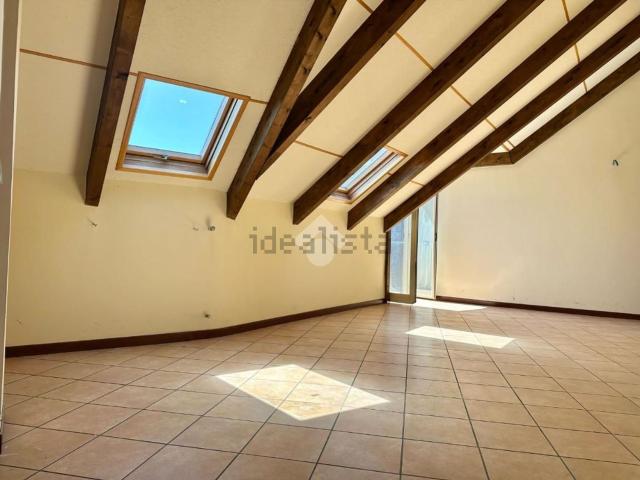 Appartamento in vendita di 119 m² in Via Giardini, 1