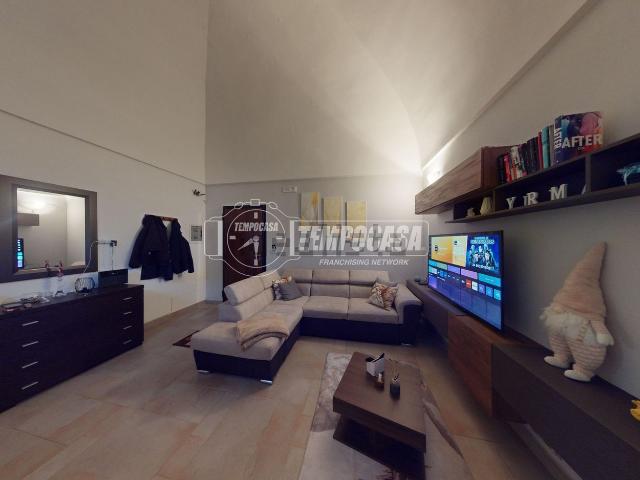 Appartamento in vendita di 119 m² in Via Giosuè Carducci, 8