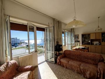 Appartamento in vendita di 119 m² in Via Giovanni Santoro