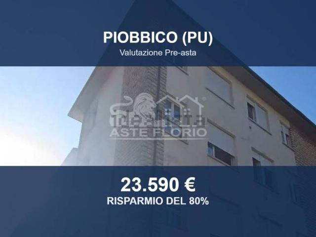 Appartamento in vendita di 119 m² in Via Giovanni Pascoli, 1