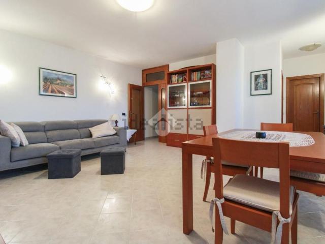 Appartamento in vendita di 119 m² in Via di Portosecco, 109