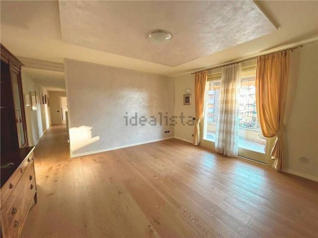 Appartamento in vendita di 119 m² in Via L. Suardo, 18