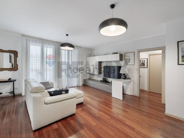Appartamento in vendita di 119 m² in Via Monte Cervino, 50