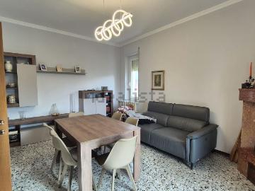 Appartamento in vendita di 119 m² in Via Marchegiani, 13