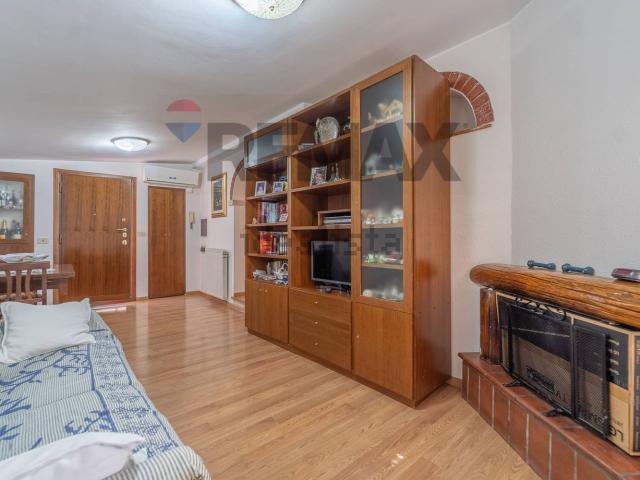 Appartamento in vendita di 119 m² in Via Martiri di Belfiore, 70