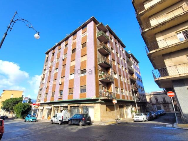 Appartamento in vendita di 119 m² in Via Siena, 16