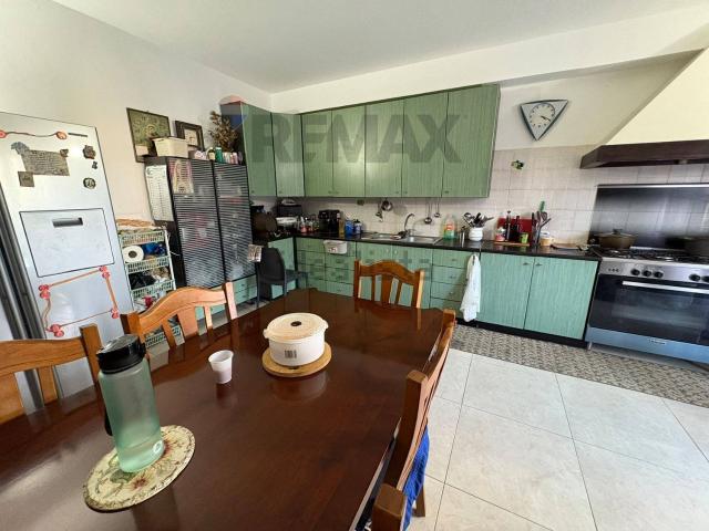 Appartamento in vendita di 119 m² in Via Padre Benedetto Papale, 1