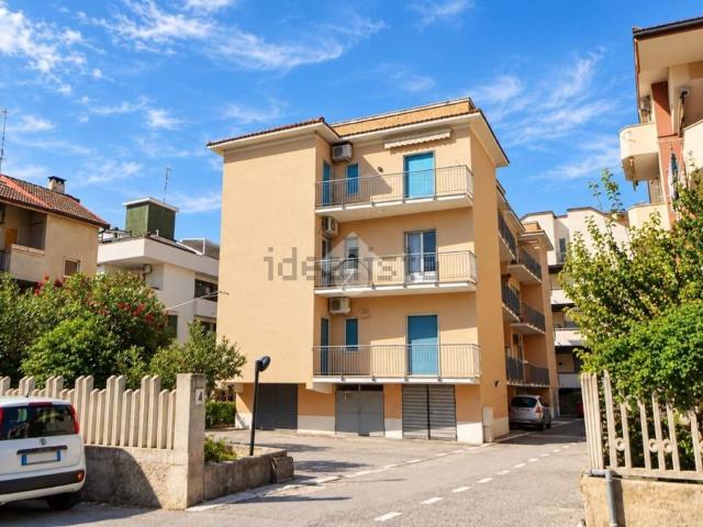 Appartamento in vendita di 119 m² in Via Trigno, 4