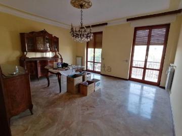 Appartamento in vendita di 119 m² in Via Venturini