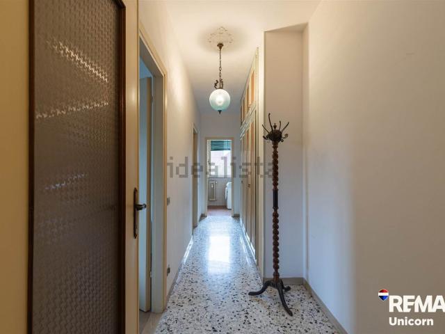 Appartamento in vendita di 119 m² in Via Villa d&apos Oro, 33