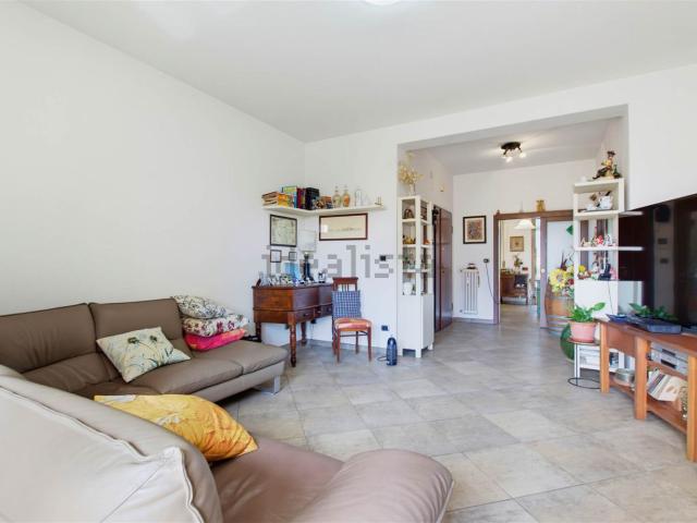 Appartamento in vendita di 119 m² in Viale Francesco Petrarca, 84