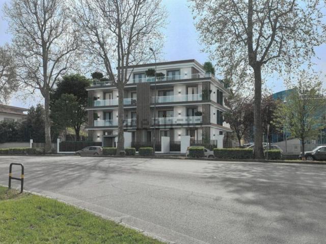 Appartamento in vendita di 119 m² in Viale Giacomo Matteotti, 32