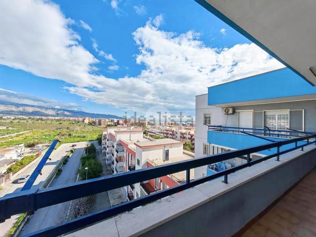 Appartamento in vendita di 119 m² in Viale Leonardo da Vinci, 1