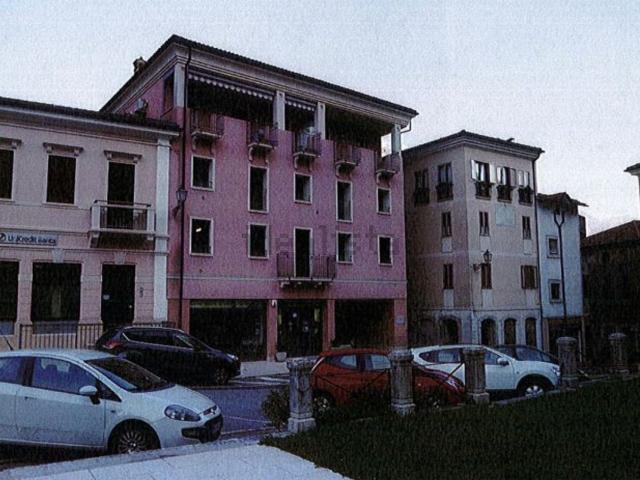 Appartamento in vendita di 119 m² in Piazza Martiri della Libertà, 3