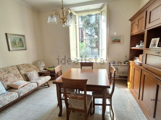 Appartamento in vendita di 120 m² in Via Prospero Viani
